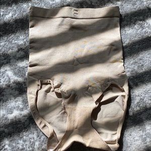 Spanx Size Small Undergarment